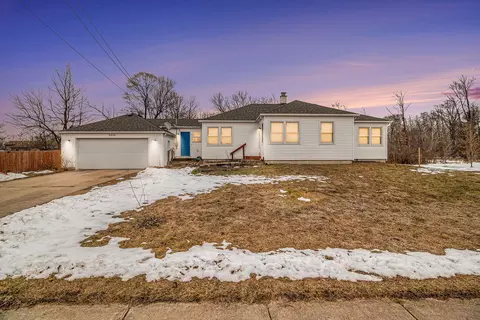 5810 Averill Ave SW, Wyoming, MI 49548
