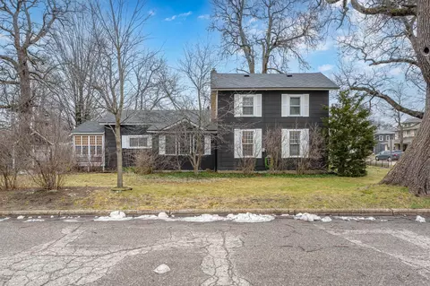 520 S Main St, Plainwell, MI 49080