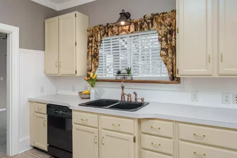 520 S Main St, Plainwell, MI 49080 photo 21