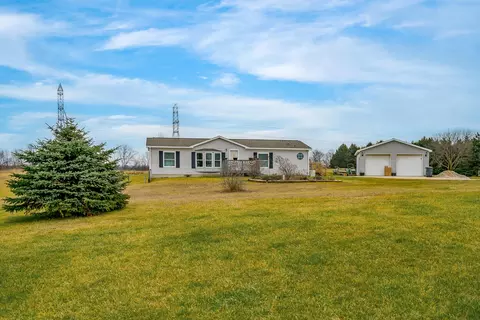 14945 Brooklodge Rd, Hickory Corners, MI 49060