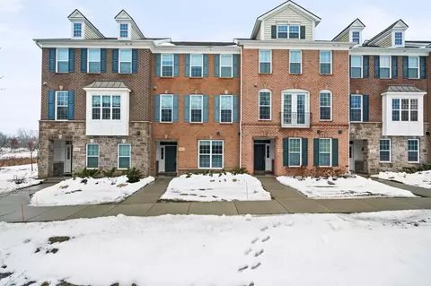 2812 Rathmore Ln, Ann Arbor, MI 48105