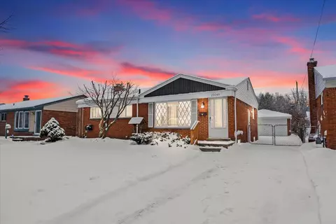 25049 Filmore St, Taylor, MI 48180