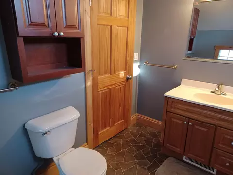 Bath - 511 Meyers Ave, Jackson, MI 49203 photo 1 of 4