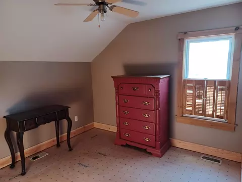 Bedroom - 511 Meyers Ave, Jackson, MI 49203 photo 4 of 5