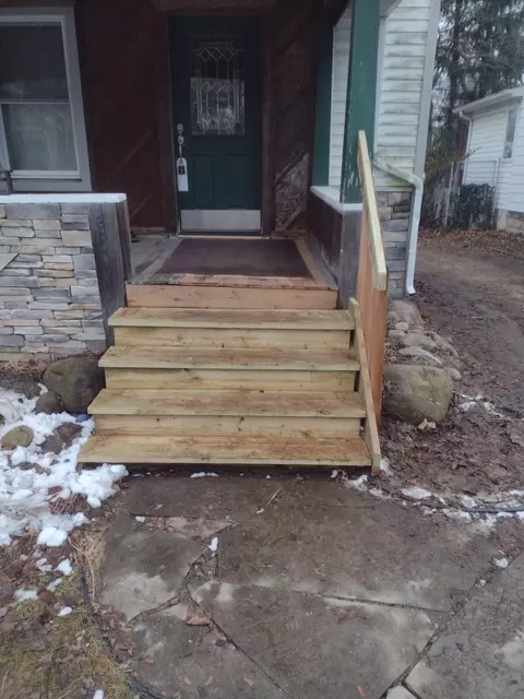 Exterior - 511 Meyers Ave, Jackson, MI 49203 photo 9 of 9
