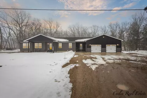 21727 Cannonsville Rd, Pierson, MI 49339