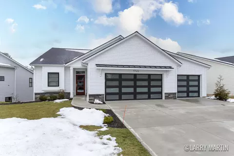 5749 36th Ave, Hudsonville, MI 49426