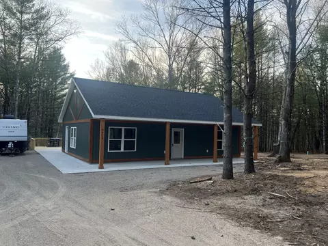 6413 N Sunshine Dr, Irons, MI 49644
