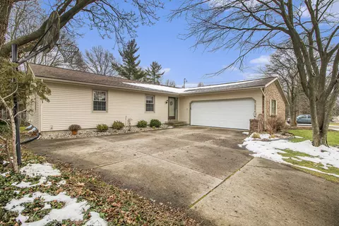 2024 Omena Ave SE, Grand Rapids, MI 49506