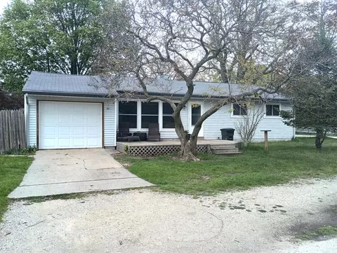 801 New William St, Ludington, MI 49431
