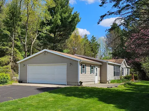 4427 Watson Rd, Eau Claire, MI 49111