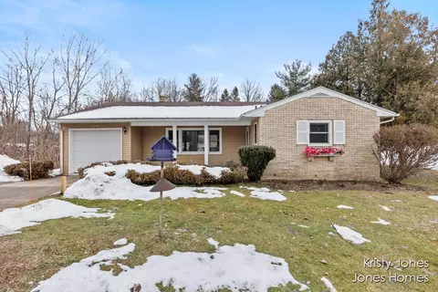 4330 Division Ave N, Comstock Park, MI 49321
