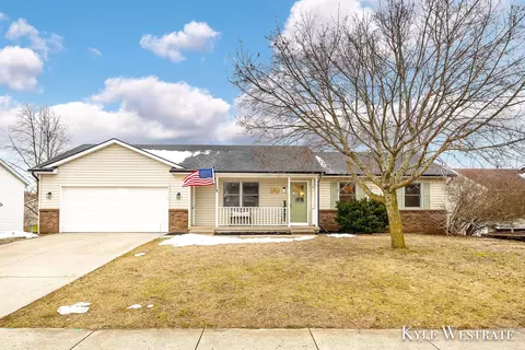 6527 Sunfield Dr SW, Byron Center, MI 49315
