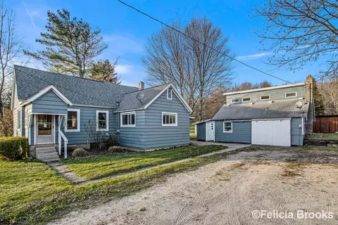 10014 Keller Rd, Delton, MI 49046