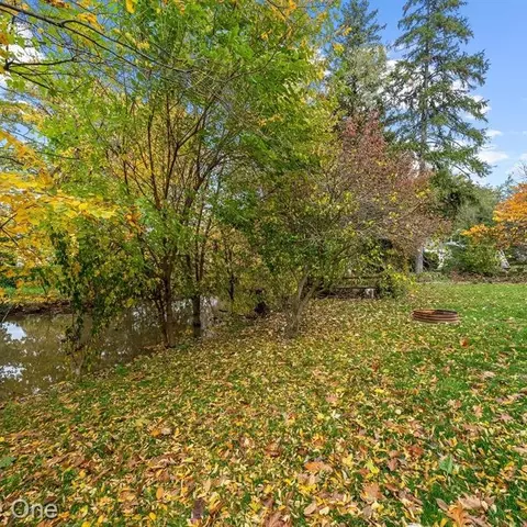 Exterior - 5658 Parkside Dr, Monroe, MI 48161 photo 5 of 7