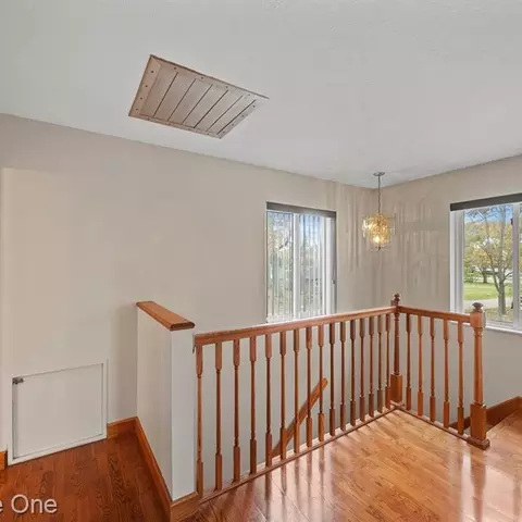 Entry Way - 5658 Parkside Dr, Monroe, MI 48161 photo 2 of 5