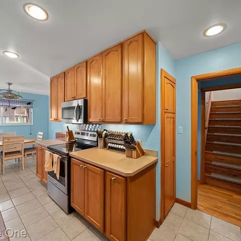 Kitchen - 5658 Parkside Dr, Monroe, MI 48161 photo 3 of 4