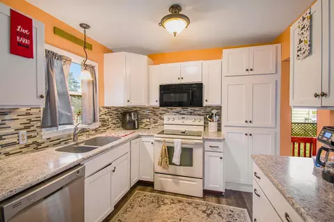 4609 Devonshire Ave, Lansing, MI 48910 photo 7