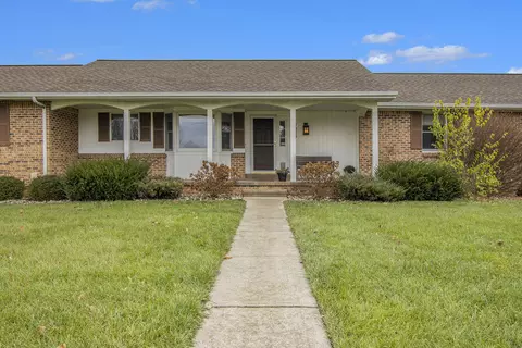7383 Fosdick Rd, Saline, MI 48176