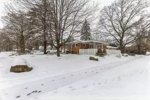 18406 Westhampton Ave, Southfield, MI 48075