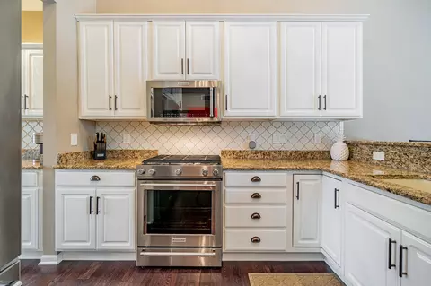 4354 Brookstone Dr, Canton, MI 48188 photo 10