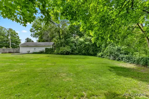 407 E Home St, Edmore, MI 48829 photo 68