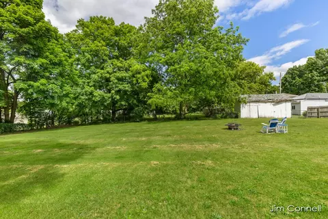 407 E Home St, Edmore, MI 48829 photo 69