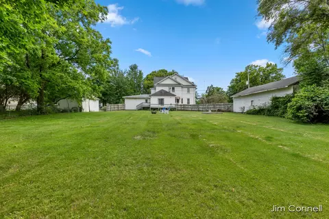 407 E Home St, Edmore, MI 48829 photo 67