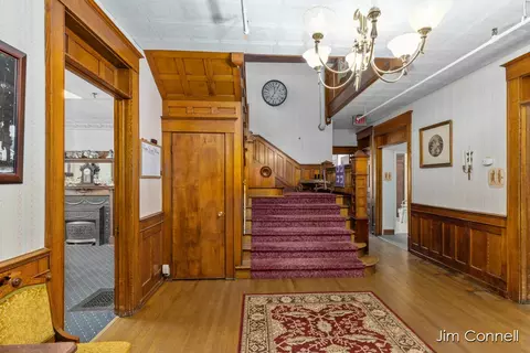 407 E Home St, Edmore, MI 48829 photo 7