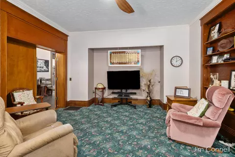 407 E Home St, Edmore, MI 48829 photo 11