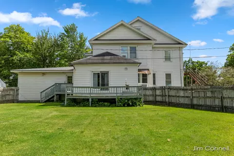 407 E Home St, Edmore, MI 48829 photo 63