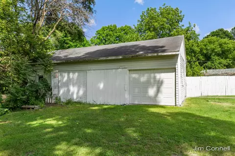 407 E Home St, Edmore, MI 48829 photo 62
