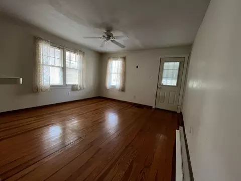 220 N Eagle St, Marshall, MI 49068 photo 3