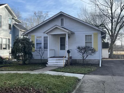 220 N Eagle St, Marshall, MI 49068