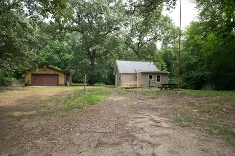1352 Leet Rd, Niles, MI 49120