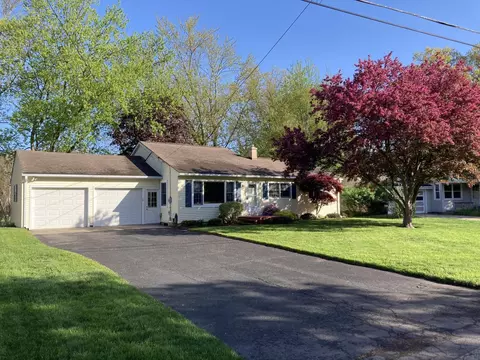 331 Gingham Ave, Portage, MI 49002