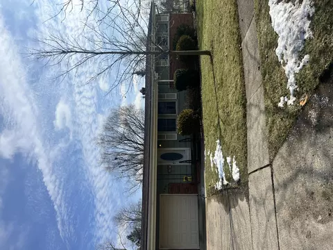 232 Renfrew Ave, Adrian, MI 49221