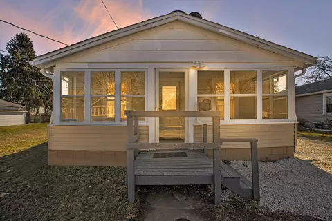 517 Wentworth Ave, Battle Creek, MI 49015