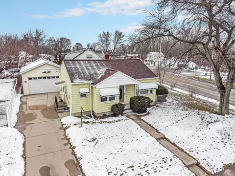 500 Commonwealth Ave, Jackson, MI 49202