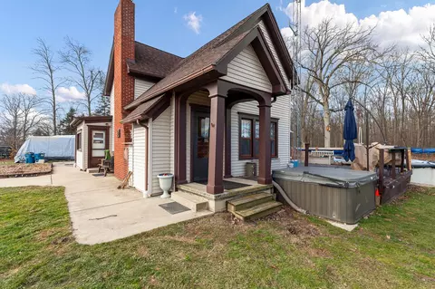 1780 E Gier Rd, Adrian, MI 49221 photo 3