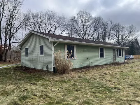 9421 Easton Rd, Rives Junction, MI 49277