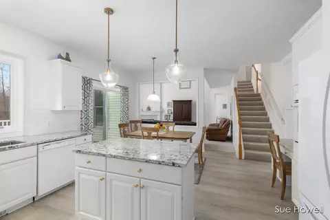 Kitchen - 362 Oakwright Ct NE, Ada, MI 49301 photo 4 of 5