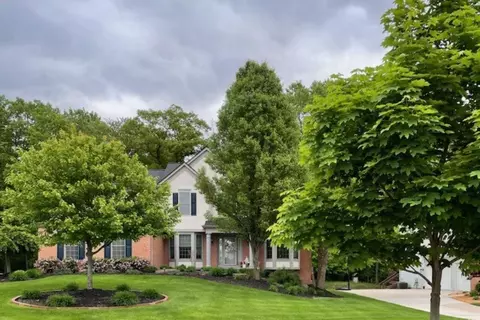 Exterior - 362 Oakwright Ct NE, Ada, MI 49301 photo 5 of 15