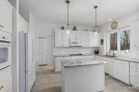 Kitchen - 362 Oakwright Ct NE, Ada, MI 49301 photo 5 of 5