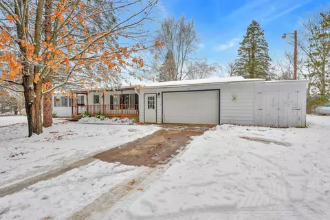 111 E Chruch St, Mesick, MI 49668