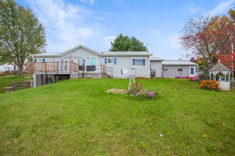 4035 Buffalo Rd, Buchanan, MI 49107