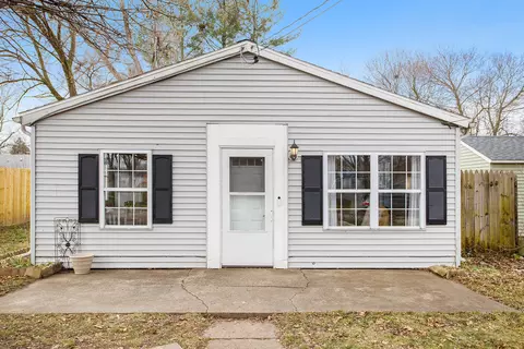219 N 25th St, Springfield, MI 49037