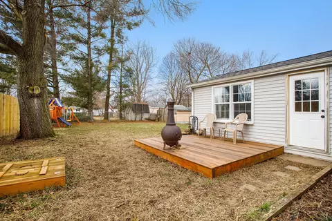 219 N 25th St, Springfield, MI 49037 photo 13