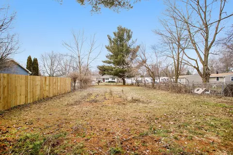 219 N 25th St, Springfield, MI 49037 photo 15