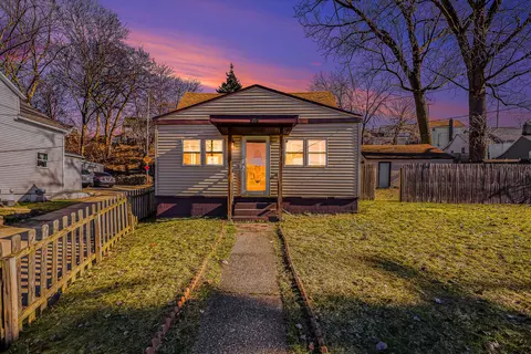 956 Underhill Ave SW, Grand Rapids, MI 49503